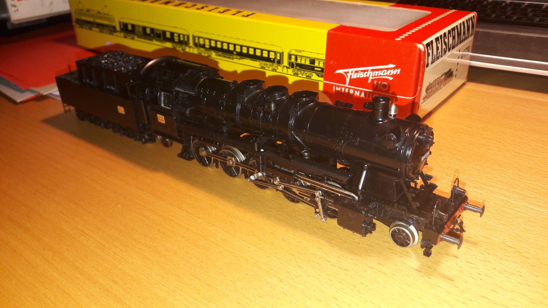 Fleischmann Modellini di ferrovie: Fleischmann H0 Dampflok SNCF, schwarz, Nr. 4178, OVP – Usato da Rheinfelden venduto da Pillie