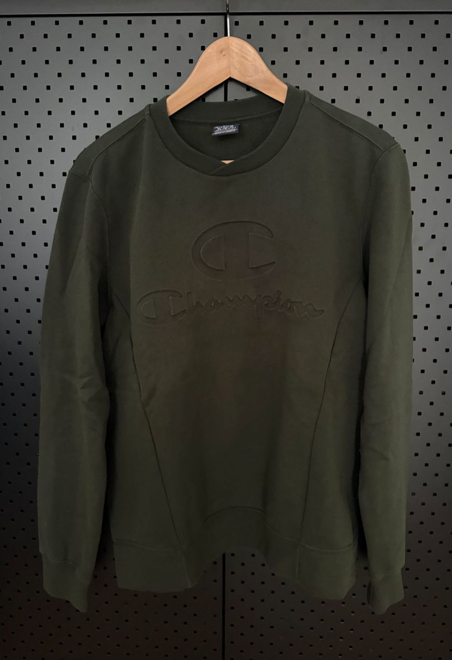 Champion Maglioni & Felpe: Pullover - Champion - Grösse M – Usato da Bern venduto da Kelevra881