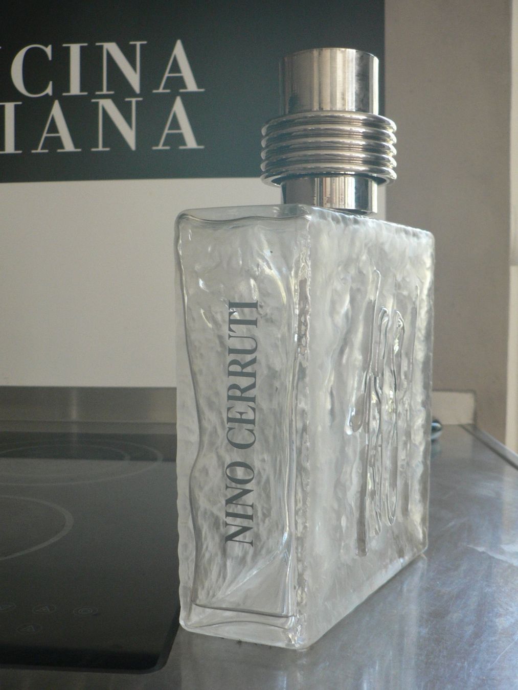 Flaconi: Sehr grosse Cerruti Parfumflasche – Usato da Uerikon venduto da Kdp529 4