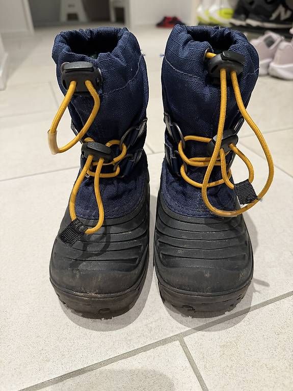 Chaussures garçon: Sorel Winterstiefel – D'occasion à Bülach par Peron83 1