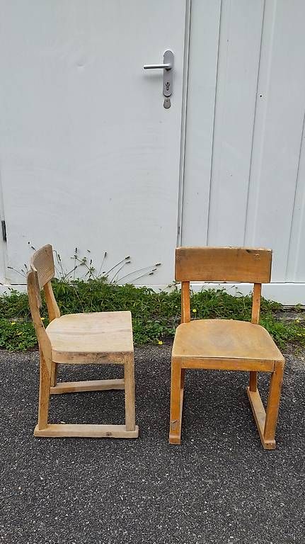 Stühle: 4 Kinderstühle zu verschenken – Gebraucht aus Winterthur von lot_c62q