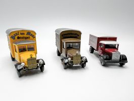 Mercedes-Benz LKW Konvolut 3 Vitrinenmodelle 1:87