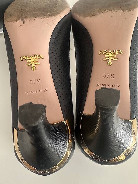 Scarpe da donna: Prada Pumps Gr 37,5 – Usato da Bern venduto da Ginotto.1953 4