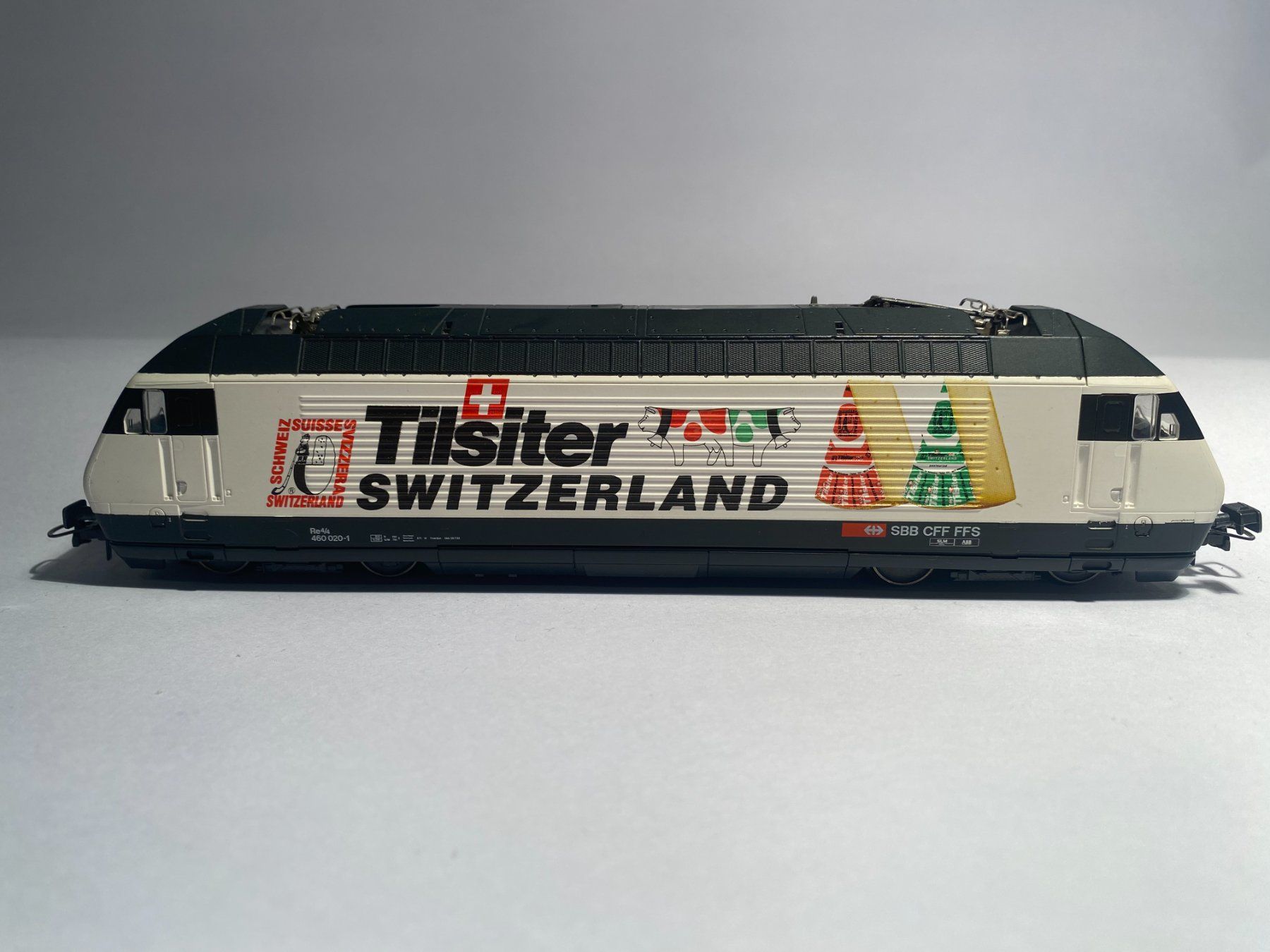 Roco Modellini di ferrovie: ROCO E-Lok SBB RE460 TILSITER weiss, DC Analog – Usato da Buchrain venduto da Modellbahn11 1