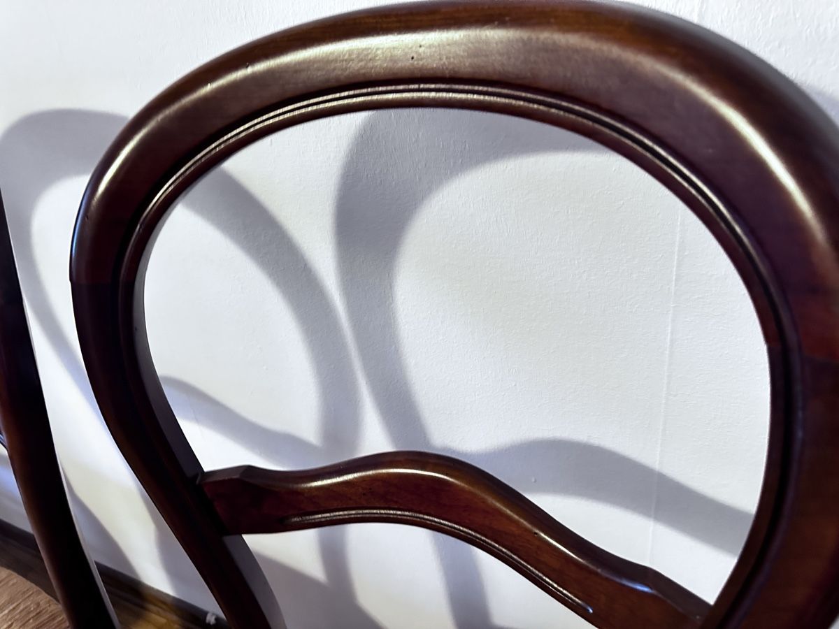 Sedie: 4 chaises en noyer – Usato da Veyrier venduto da VeyrierMan 2