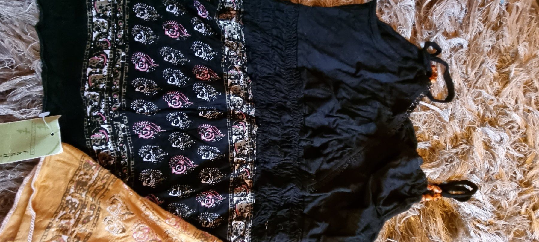 Tops: 2 Tops gr.S – Neu (gemäss Beschreibung) aus Grossdietwil von GNOM313 2