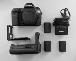 Canon 5D Mark IV mit Zubehör