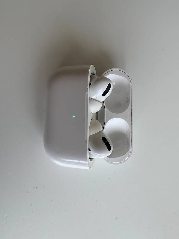 Apple Cuffie: Apple AirPods Pro  Original inkl. Ladecase – Usato da Reinach BL venduto da joh_8mhf
