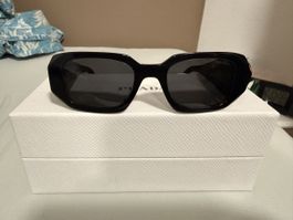 Sonnenbrille PRADA schwarz mit Etui