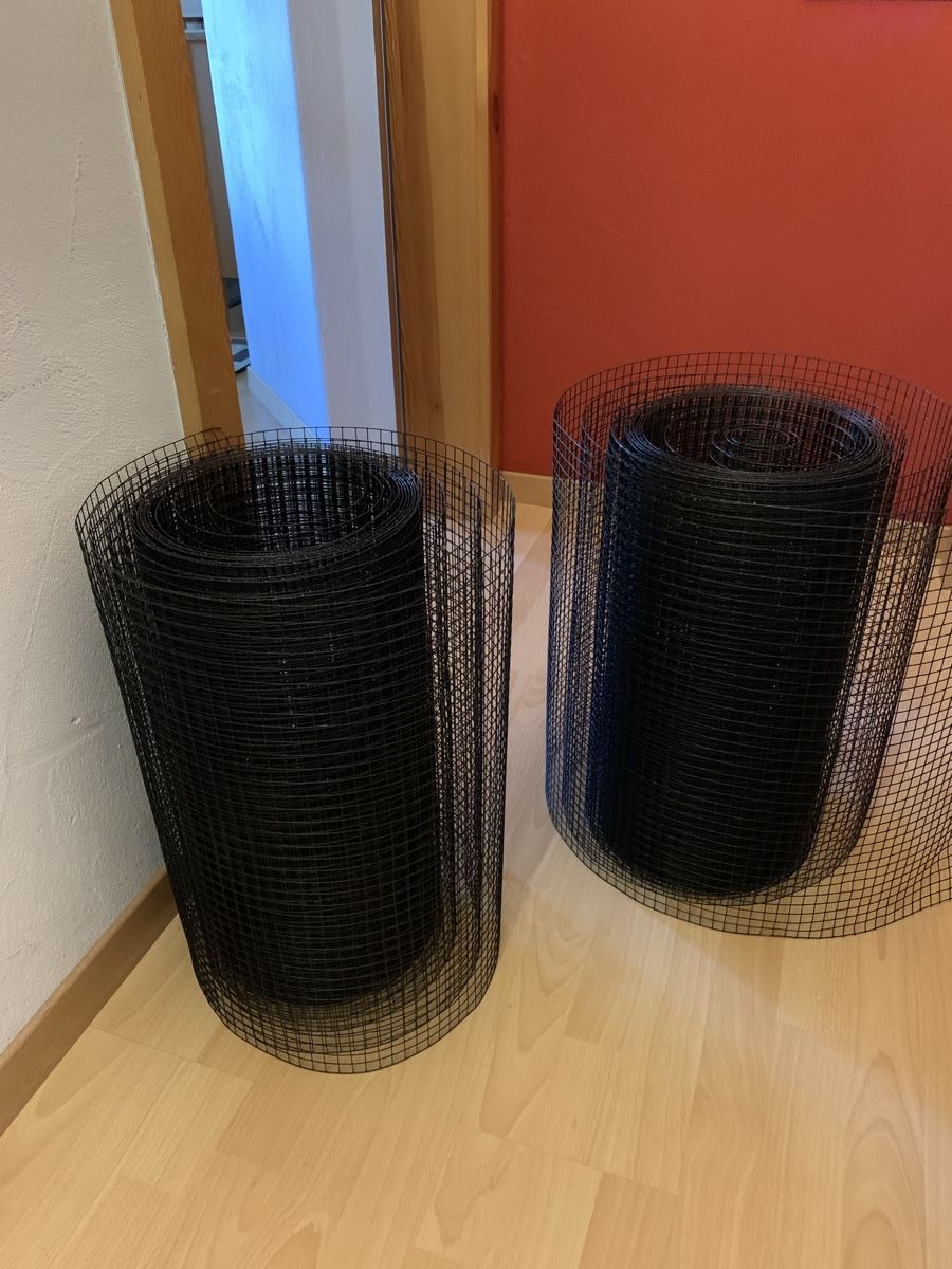 Sonstiges: Schwarzes Kunststoff-Absperrgitter, 50 cm hoch – Neu (gemäss Beschreibung) aus Malix von Bigbonsay