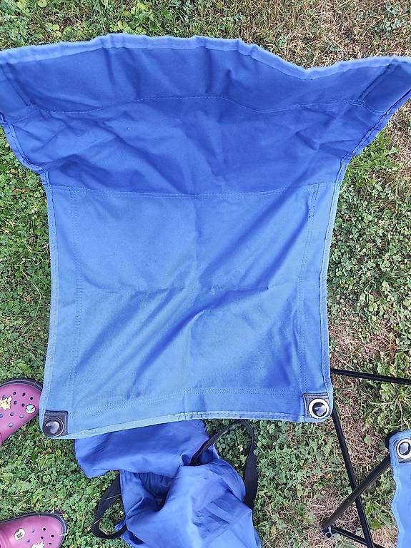 Chaises: 2x Klappbare Campingstühle Blau inkl. Tragetasche – D'occasion à Binningen par x-lemming 4