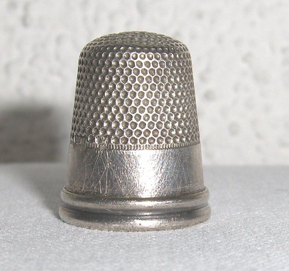 Ditali: Fingerhut 800 Silber mit Punze – Usato da Dübendorf venduto da alracfo
