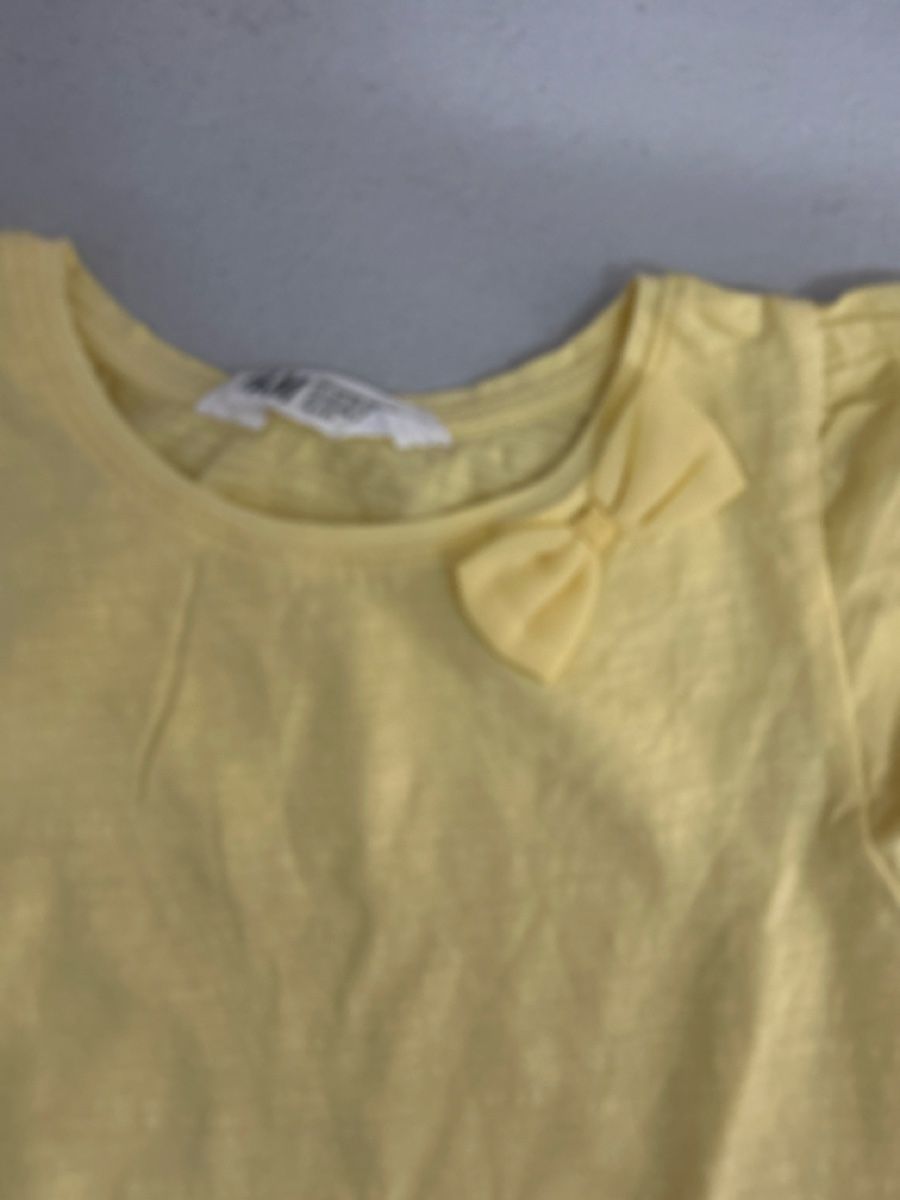 Camicette, T-shirt & Top: T-Shirt Gr 122/128 – Usato da Lostorf venduto da Venice16 1