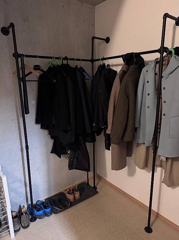 Pamo. Guardaroba: Garderobe Kim 2, Pamo Design – Usato da Islisberg venduto da rwinne