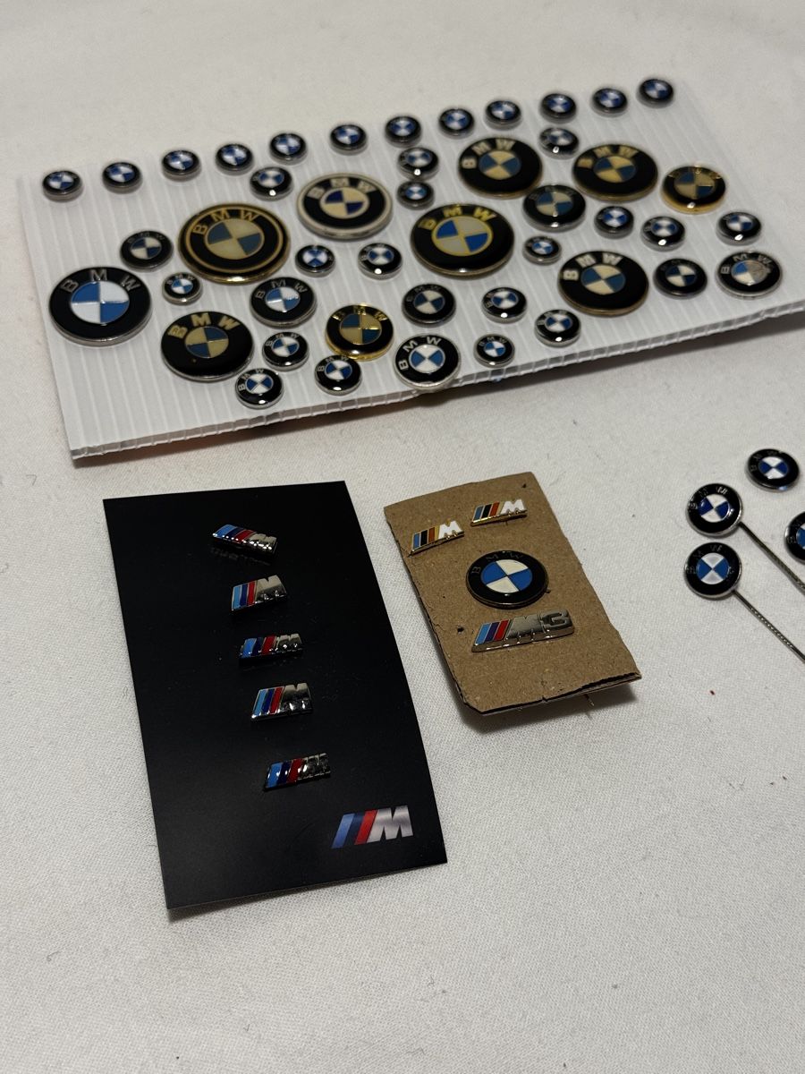 BMW Placchette & Badge: BMW Kollektion: Pins, Anstecker – Usato da Stüsslingen venduto da leo_nzh6 4