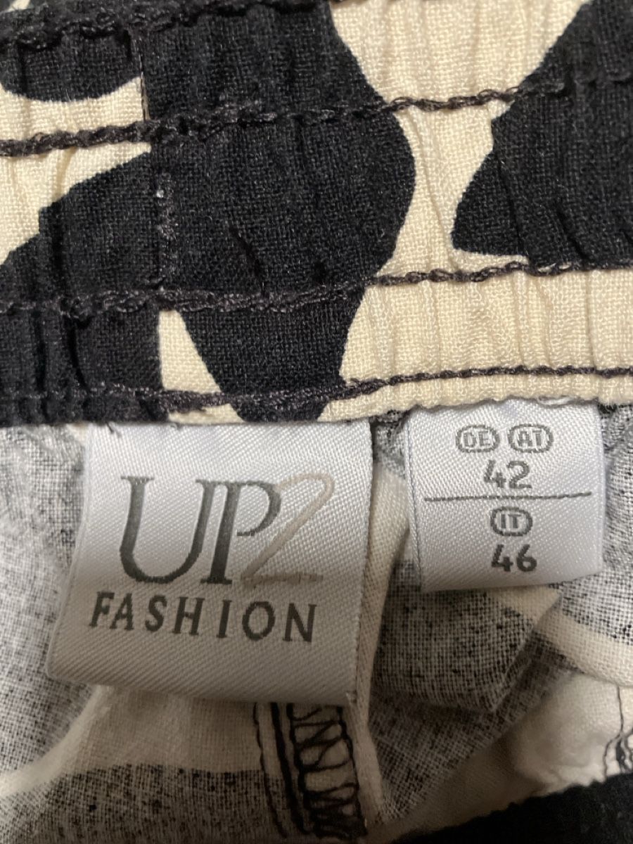 Pantaloni: Culote  – Usato da Basel venduto da aguona 3