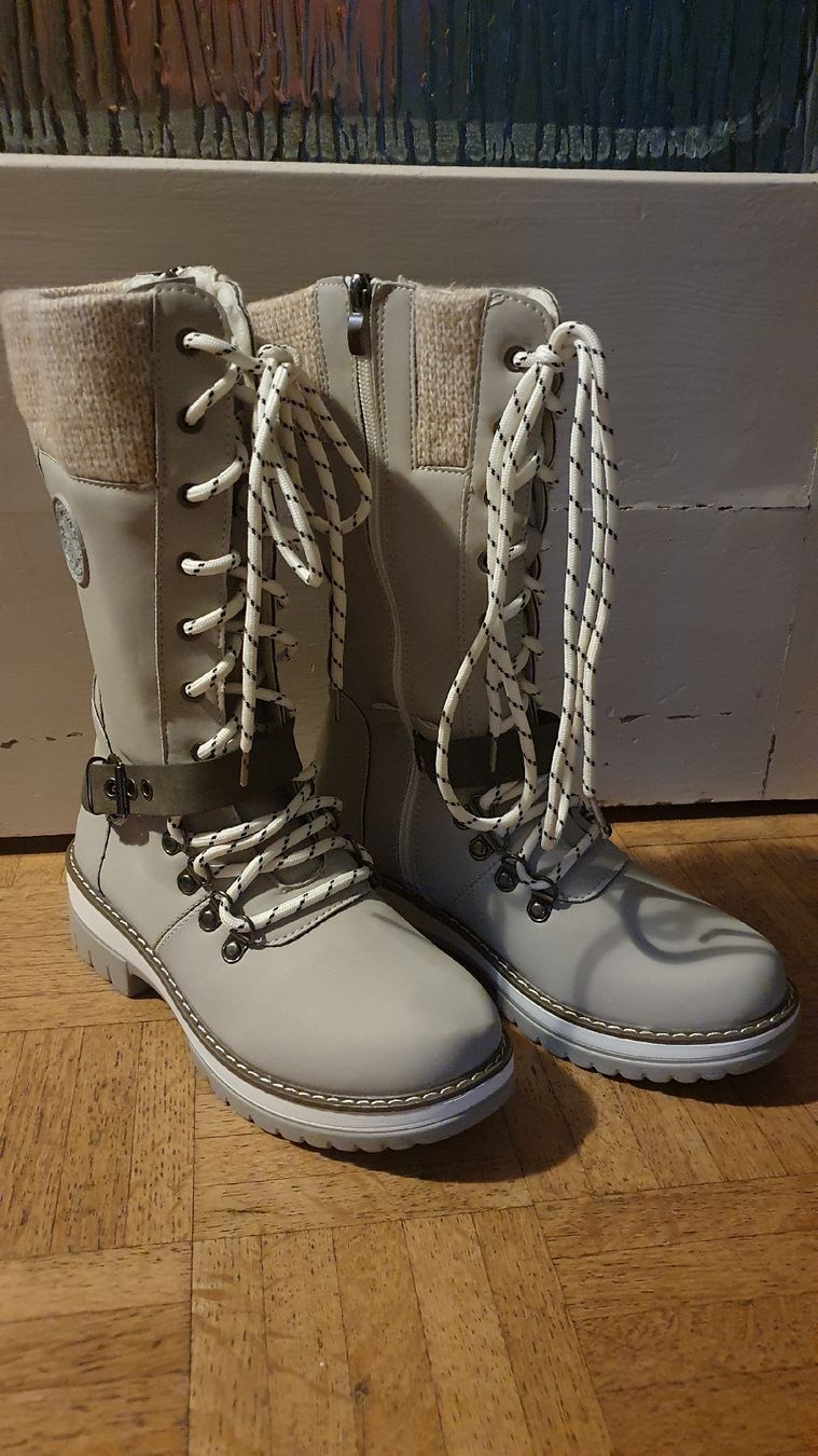 Scarpe da donna: modischer Stiefel, Gr.39 (37/38) – Nuovo e nell'imballaggio originale da Muttenz venduto da pixopus