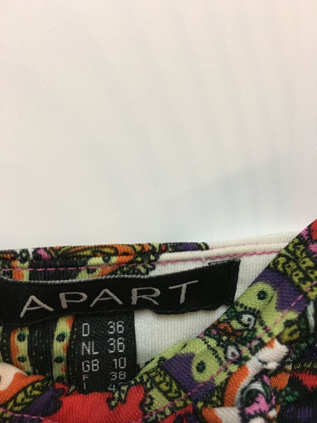 Heine Vestiti: APART Kleid, Gr.36, bunt – Usato da Arni AG venduto da Mimo007 2