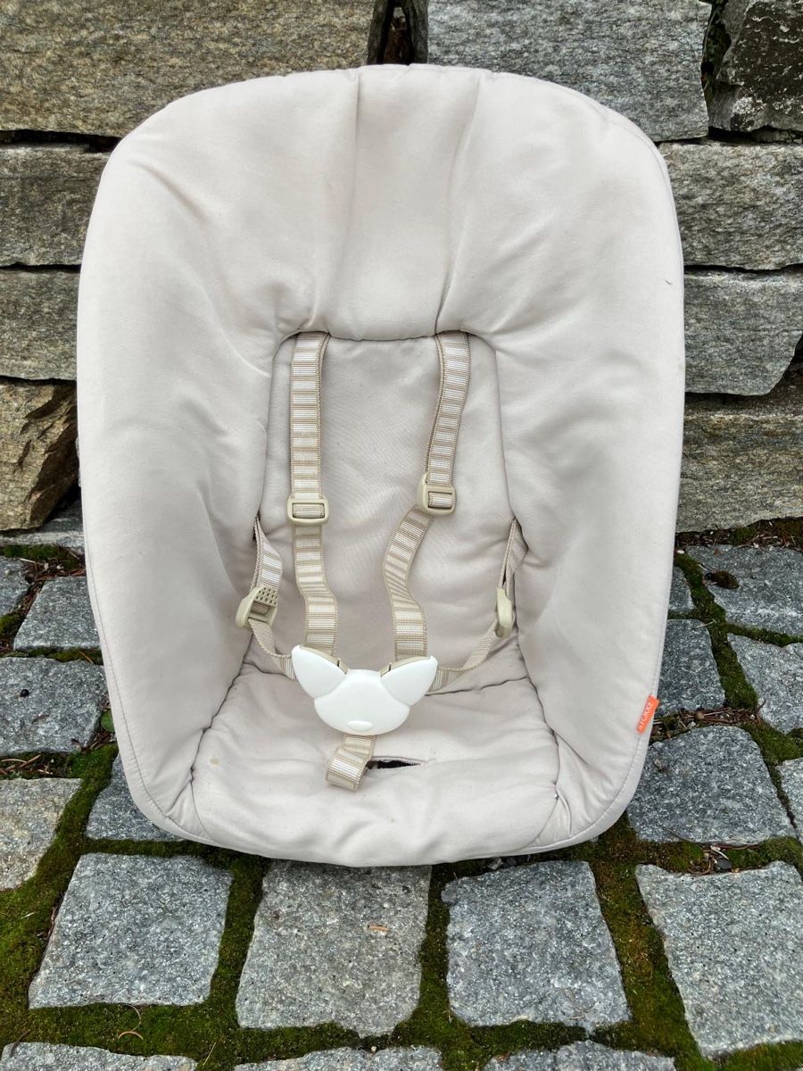 Hochstühle: Tripp Trapp Newborn Set – Gebraucht aus Willisau von ladibu