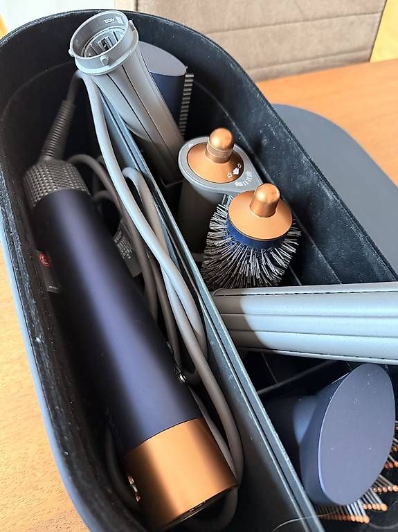 Asciugacapelli: Dyson Airwrap – Usato da Chur venduto da sesse04 1
