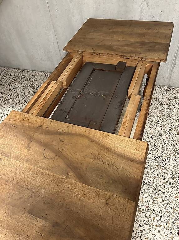 Tische: Schöner antiker Holztisch – Gebraucht aus Horw von k_s_wcd8 3