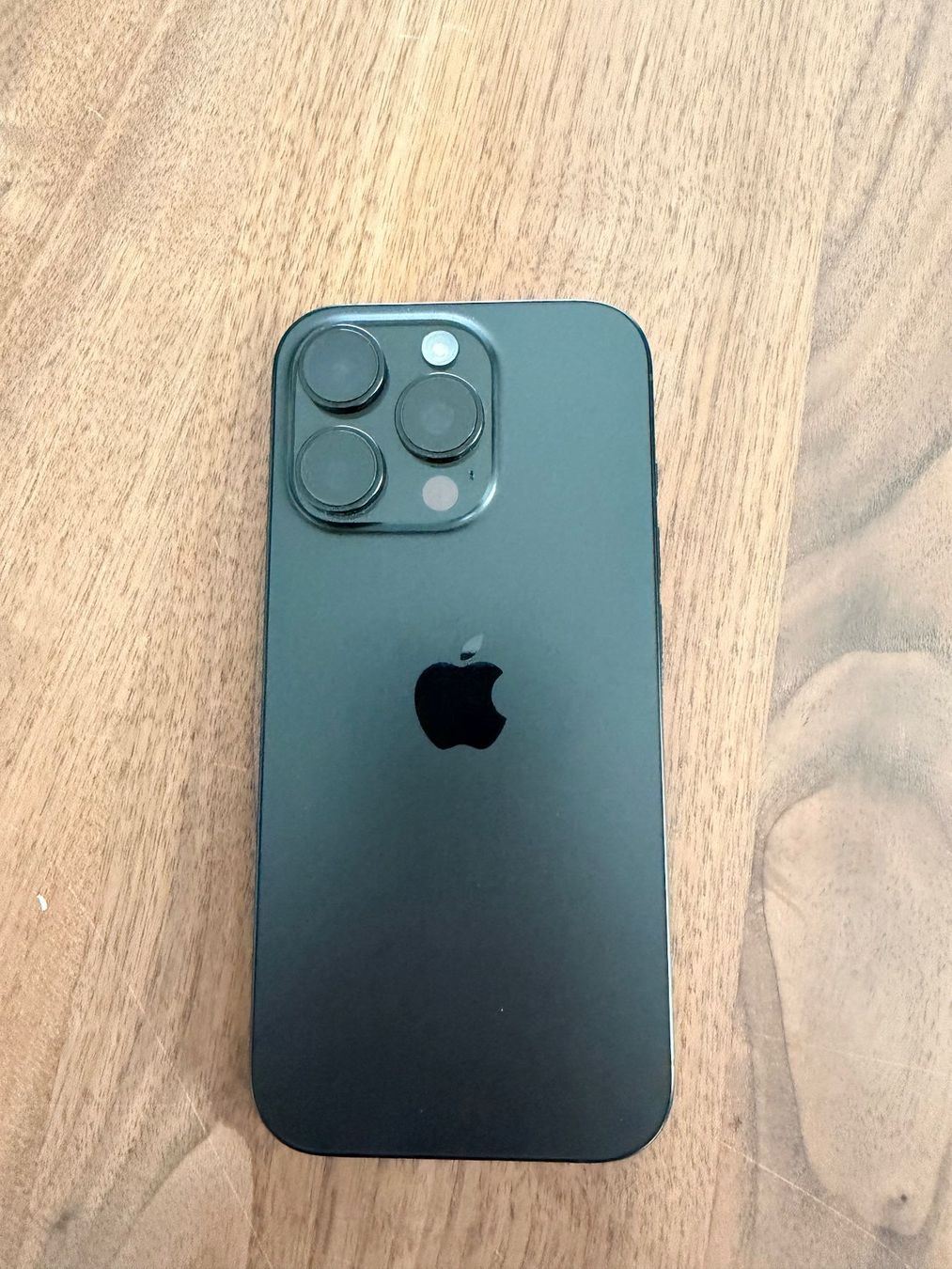 Apple Telefoni cellulari / Smartphones: iPhone 16 Pro, 512 GB, Black Titanium – Usato da Schöftland venduto da Maxxximum 3