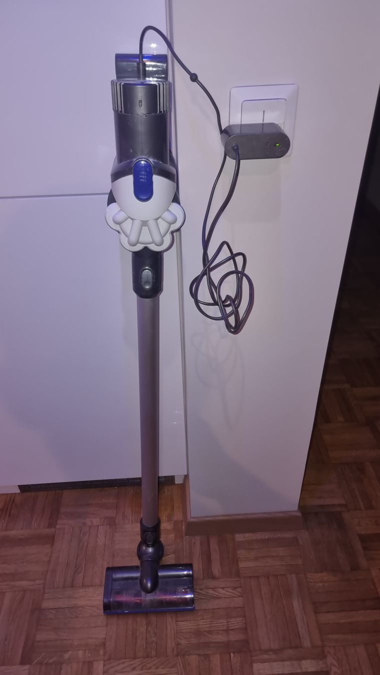 Dyson Aspirapolveri & Accessori: Dyson Staubsauger ab 1chf – Usato da Dietikon venduto da Mossg