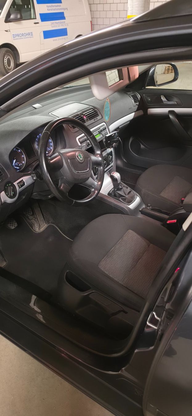 Skoda Autos: Skoda Oktavia 2 – Gebraucht aus Bern von Smarts_vauva 2