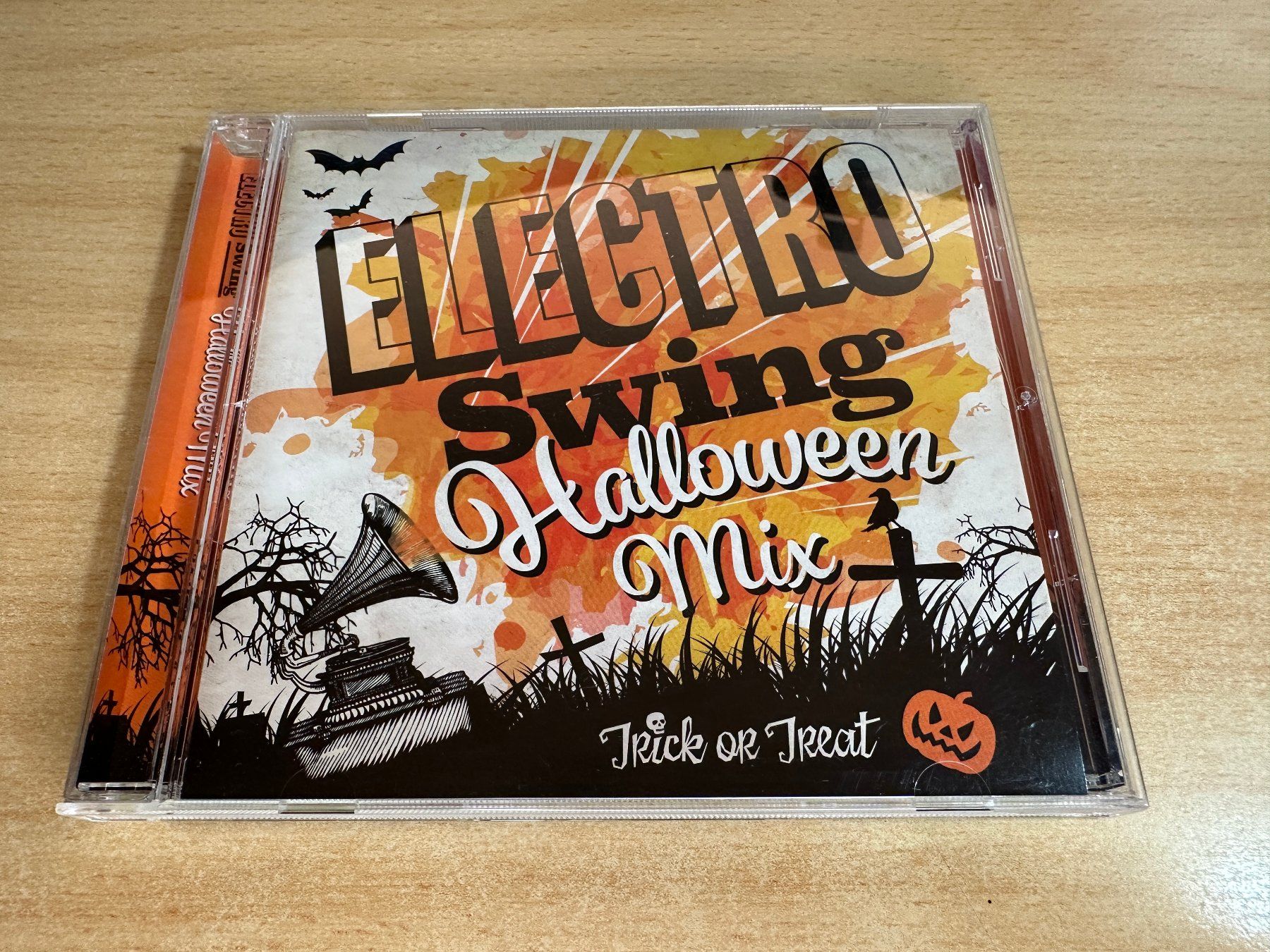 CD: G5 Electro Swing Halloween Mix – Usato da Rikon im Tösstal venduto da Alpenmutz