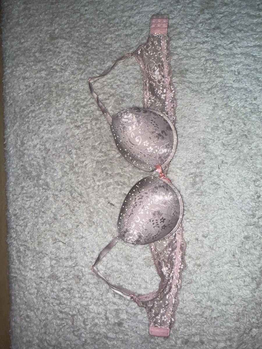 Altra biancheria intima: Rosa Spitze BH, Grösse 75B - Wunderschön & bequem! – Usato da Liestal venduto da isa_8y72 7
