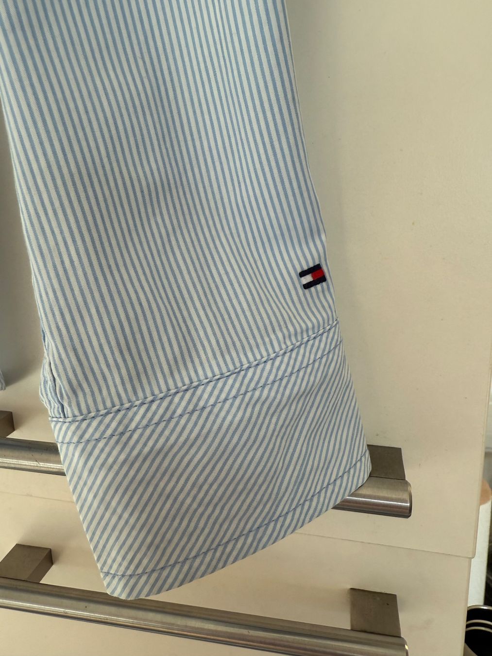 Tommy Hilfiger Blusen: Tommy Hilfiger Hemd gestreift Gr. S 36/38 – Gebraucht aus Oberglatt ZH von lar_2nv2 4
