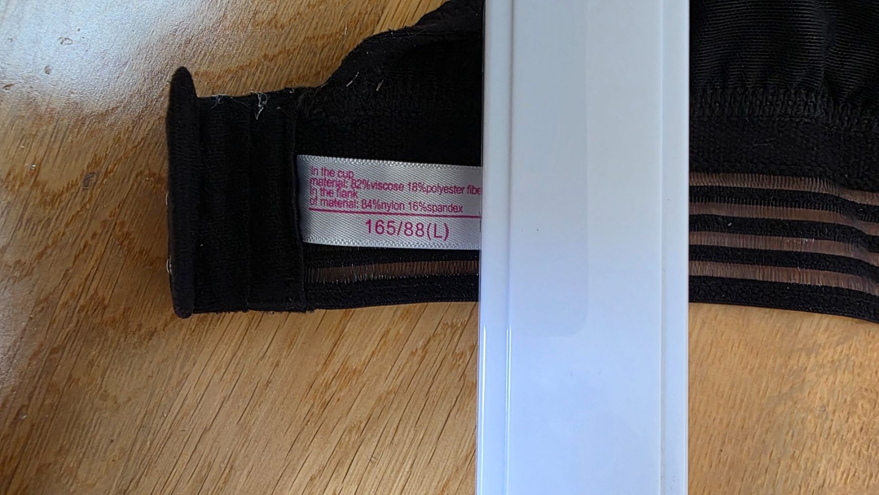 Sonstige Unterwäsche: Sport BH Gr. L – Gebraucht aus Dübendorf von Jolenia 2
