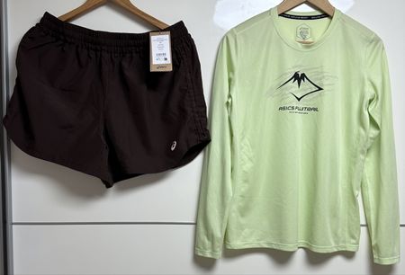 Asics sport set kurze Hose und tshirt