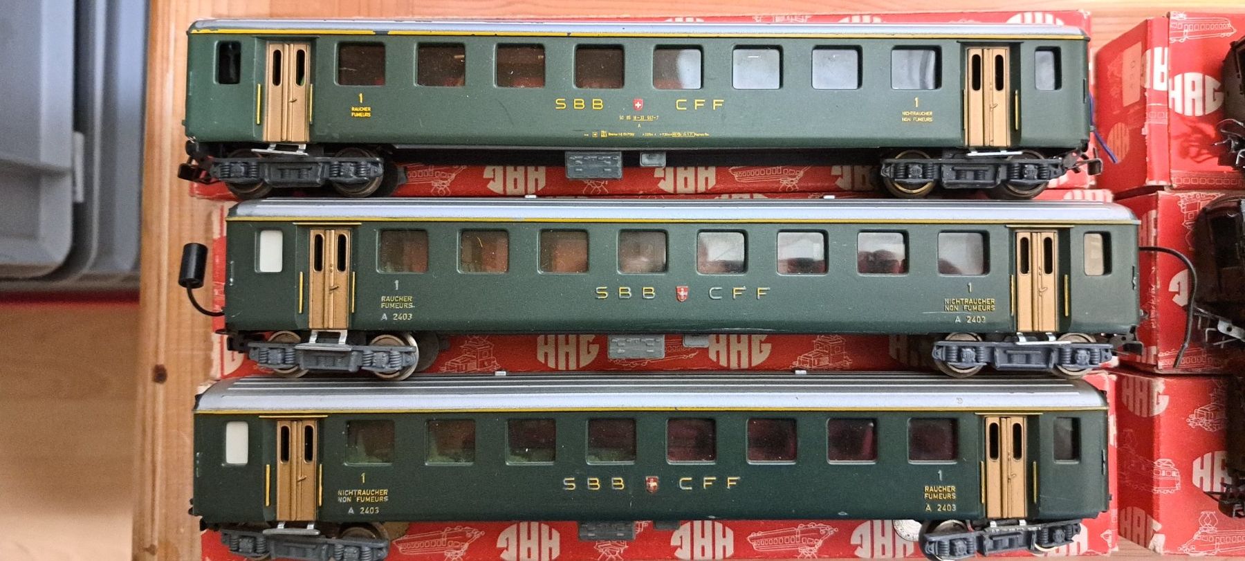 Hag Modelleisenbahnen: 14 Hag Personenwagen – Gebraucht aus Urdorf von Canyamel1 2
