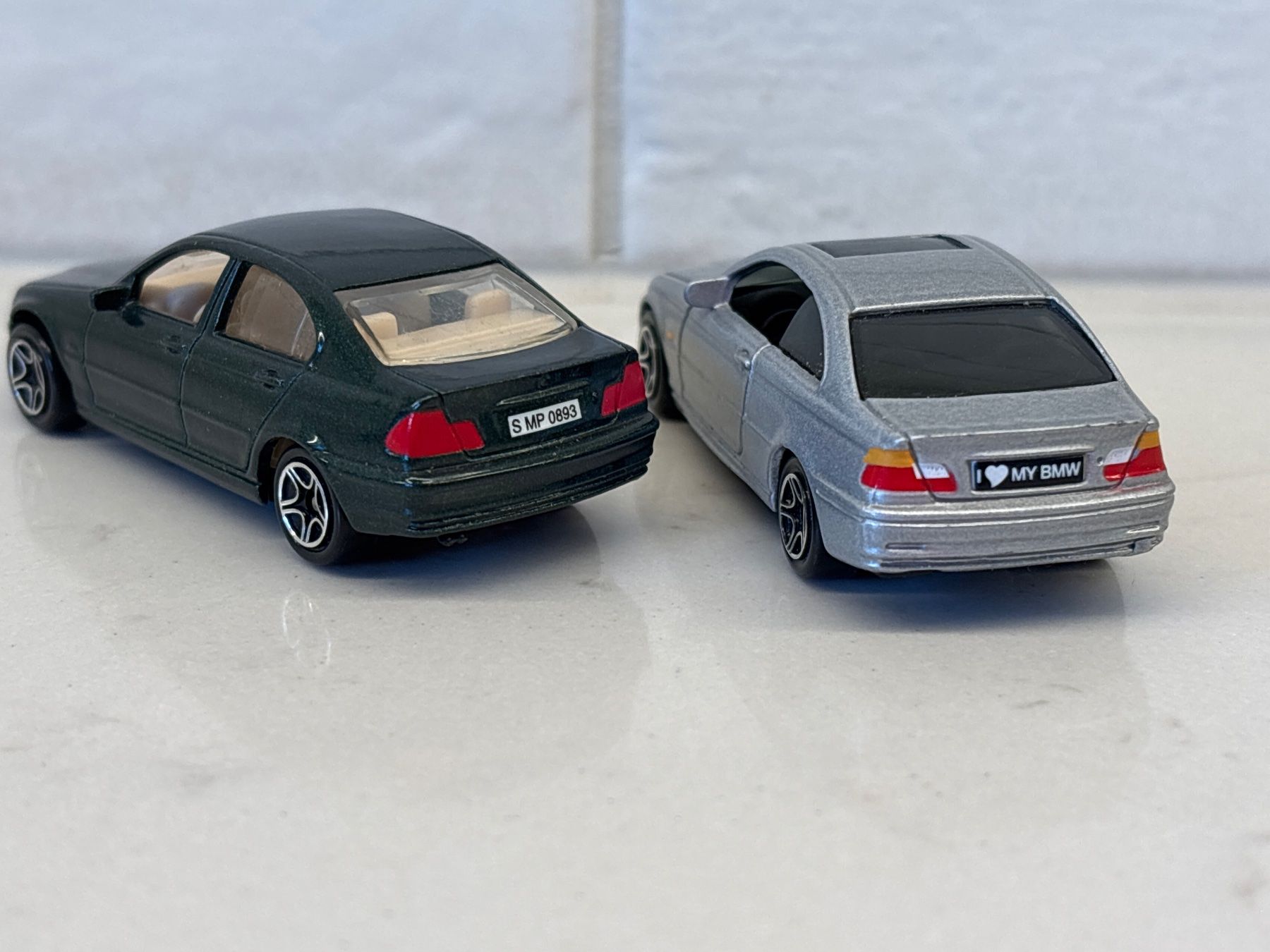 Matchbox Modellini d'auto: Matchbox BMW série 3 1/64 – Usato da Gollion venduto da Hampton 1