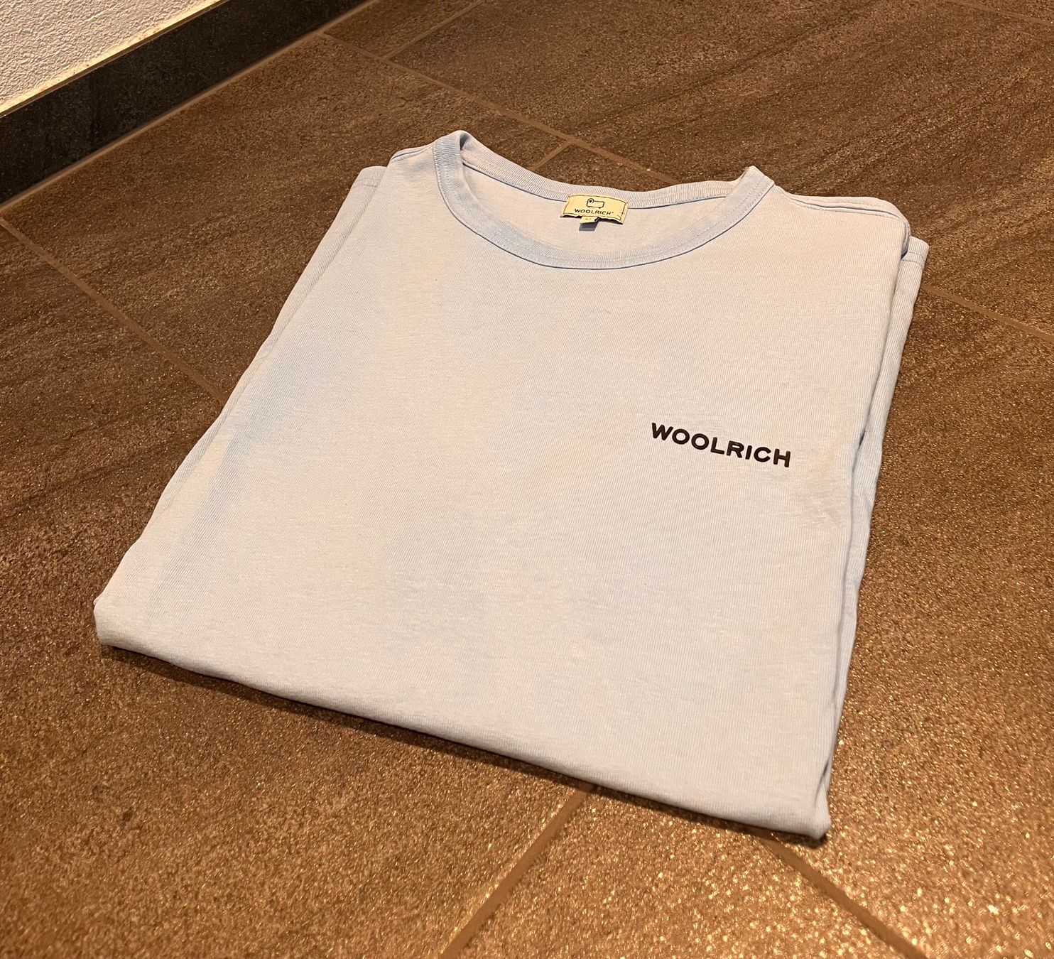 T-shirt: T-Shirt Woolrich – Usato da Hinwil venduto da Oivil04 1