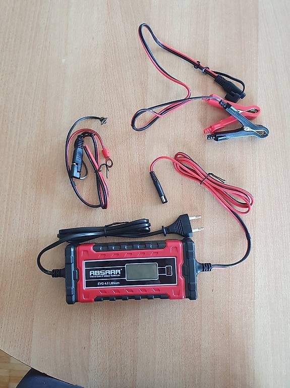Caricabatterie: Batterieladegerät – Usato da Ittigen venduto da Kalkrohr 1