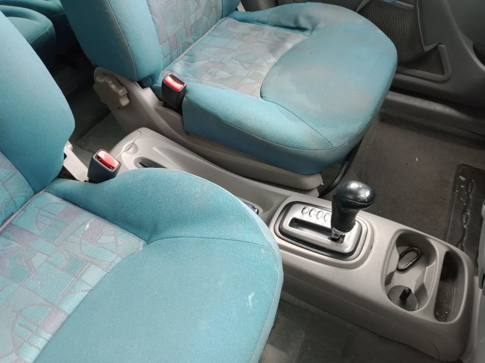 Nissan Tino 2