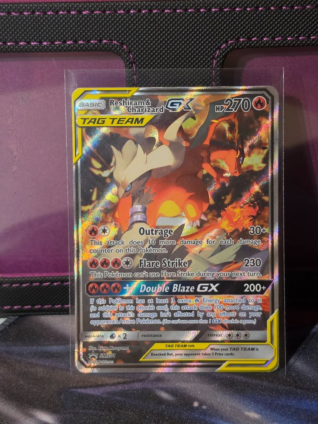 Pokémon Carte collezionabili: Reshiram & Charizard GX Tag Team Promo SM201 – Usato da Binningen venduto da oscark77
