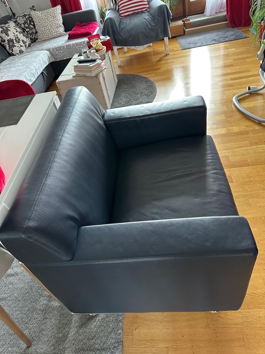 Sofas: Schwarzes Ledersofa - Zeitlos & Modern – Neu (gemäss Beschreibung) aus Abtwil AG von kiko_25 3