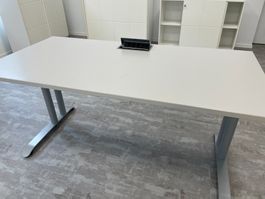 Bachmann Bürotisch – weiss, mit Kabelmanagement