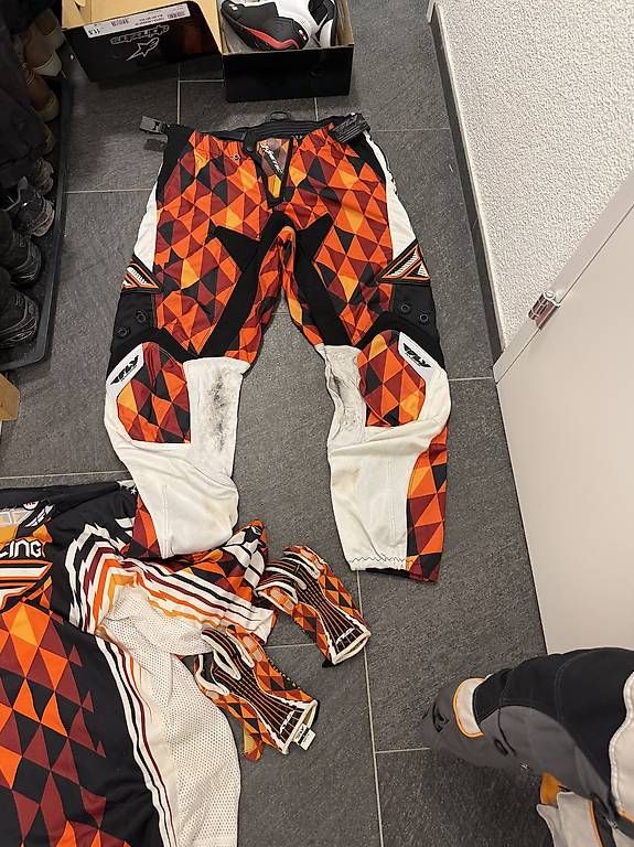 Kleiderpakete: Motocross Kleidung – Gebraucht aus Tuggen von Galactus2017