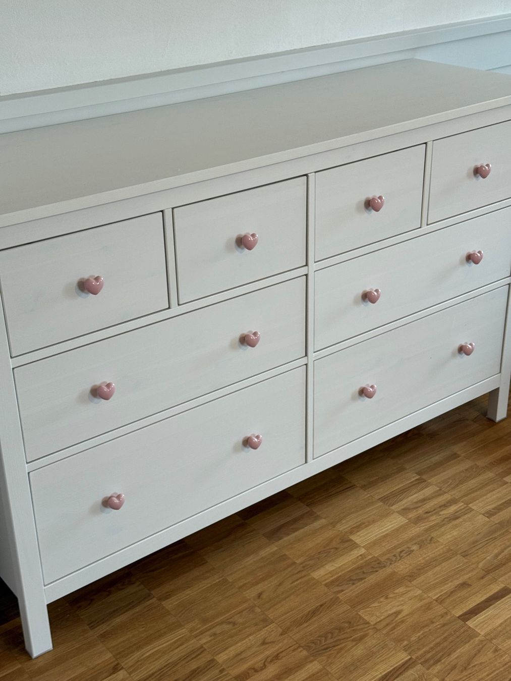 Ikea Cassettiere: Ikea Hemnes Kommode - Wie neu! – Usato da Unterengstringen venduto da Milla_milla 2