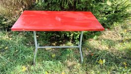 Klapptisch rot mit Metallgestell gebraucht</div>