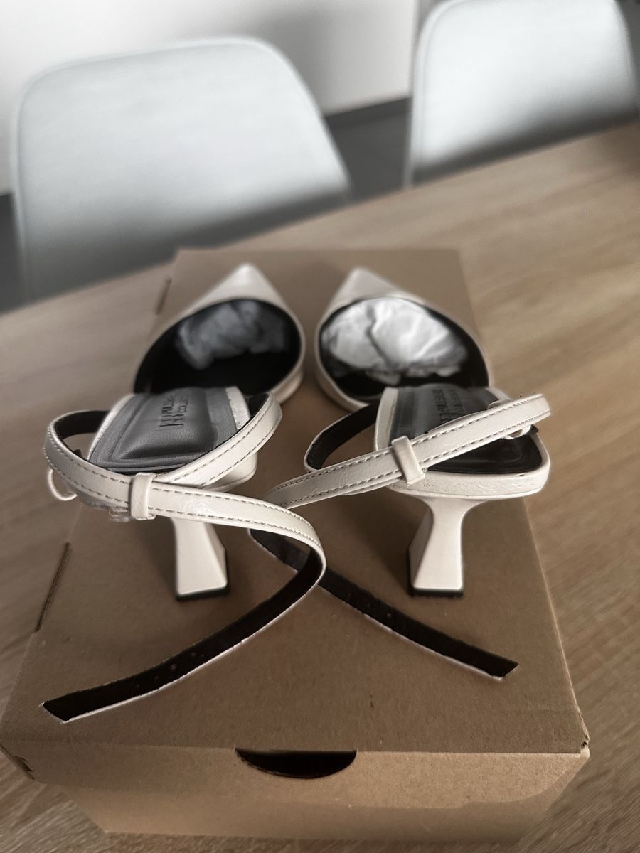 Scarpe da donna: Pull&Bear Pumps Große 36 – Usato da Diessenhofen venduto da len_9tlh 1
