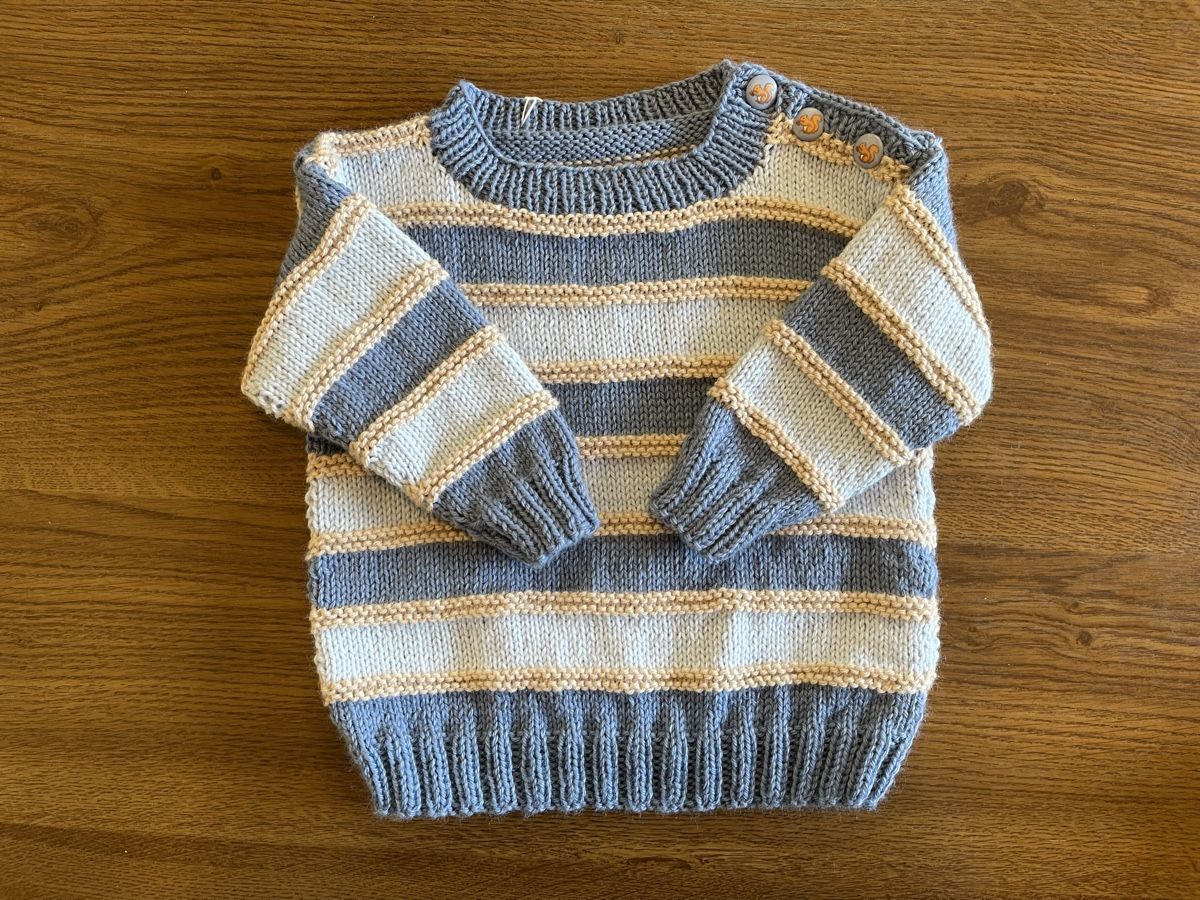 Pullover & Sweatshirts: Baby-Pullover – Neu (gemäss Beschreibung) aus Urnäsch von pas_5r9c 1
