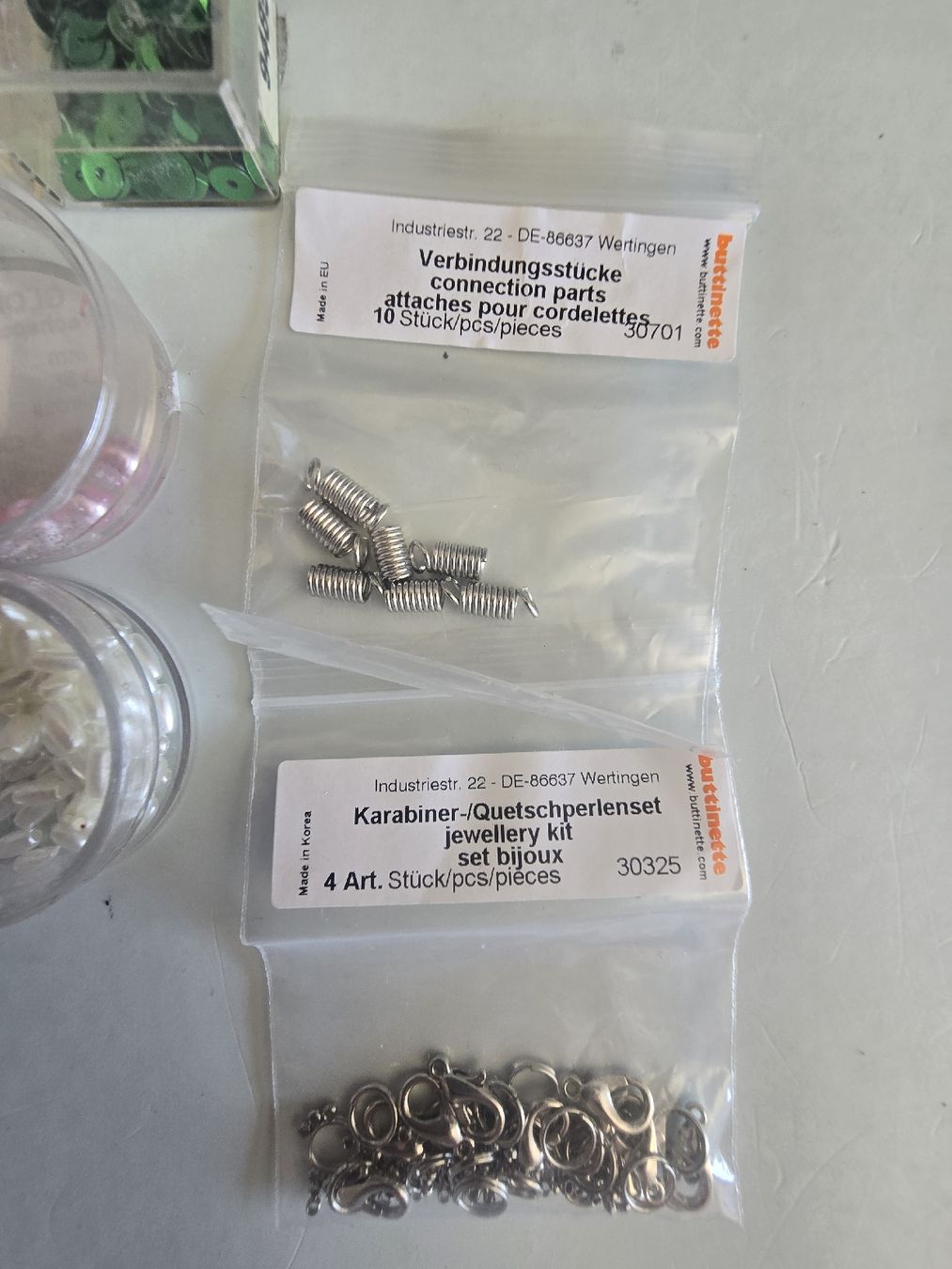 Kit bricolage: Bastelset mit Perlen, Pailletten & Zubehör – Usato da Pfäffikon SZ venduto da gmw_8nk9 1