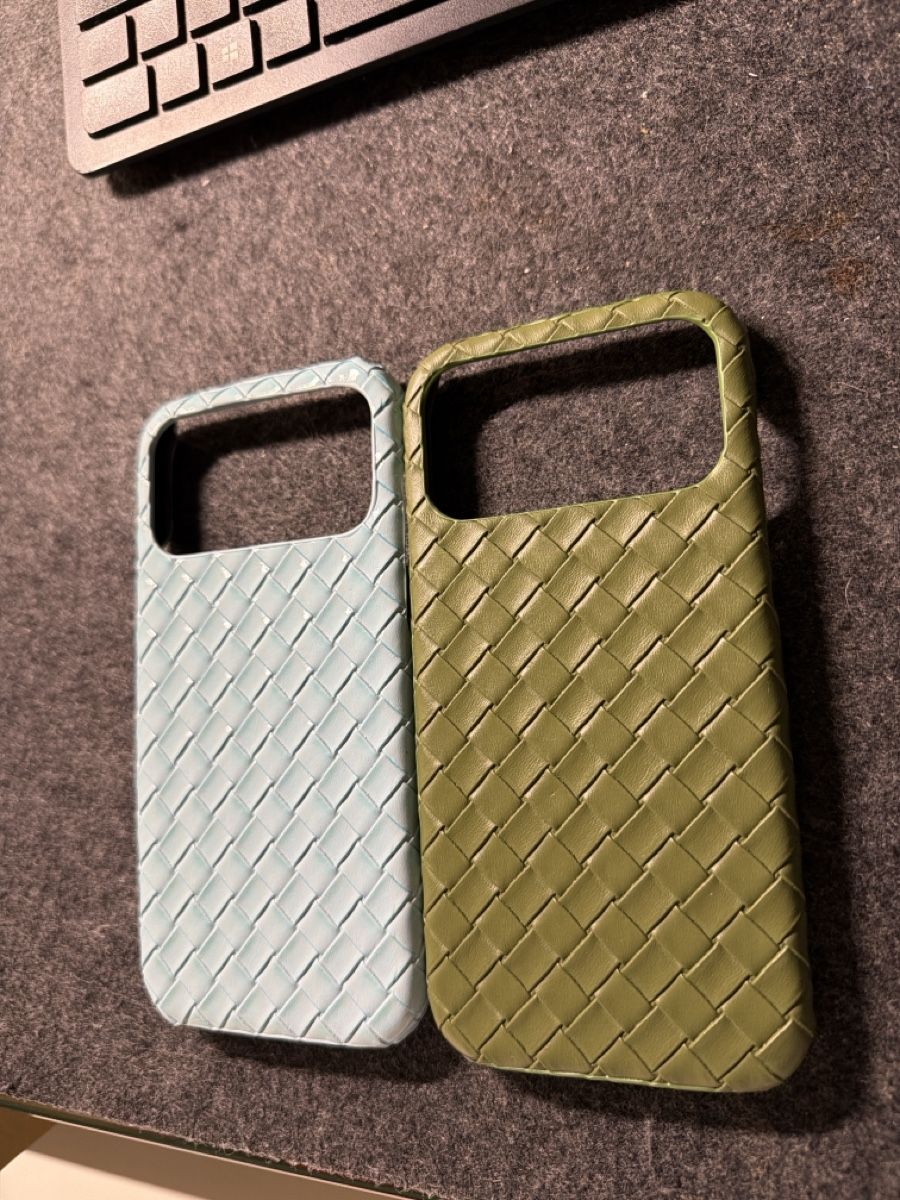 Cover & Protezioni schermo: 2x Iphone 17 Pro Max Hülle Case – Nuovo (secondo la descrizione) da Uznach venduto da velvetcaviar