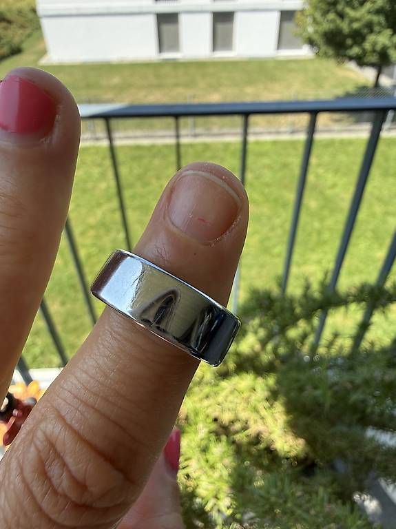 Anelli: Oura Ring 4 _Size 8 Silver  Smart Ring – Usato da Herrliberg venduto da Karina351