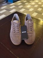 Neue BOSS Sneaker in Grösse 44 - Perfekt für den Herbst!